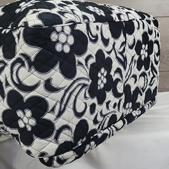 Vera Bradley Day & Night Black & White Quilted Floral Travel Tote Bag - Picture 6 of 12